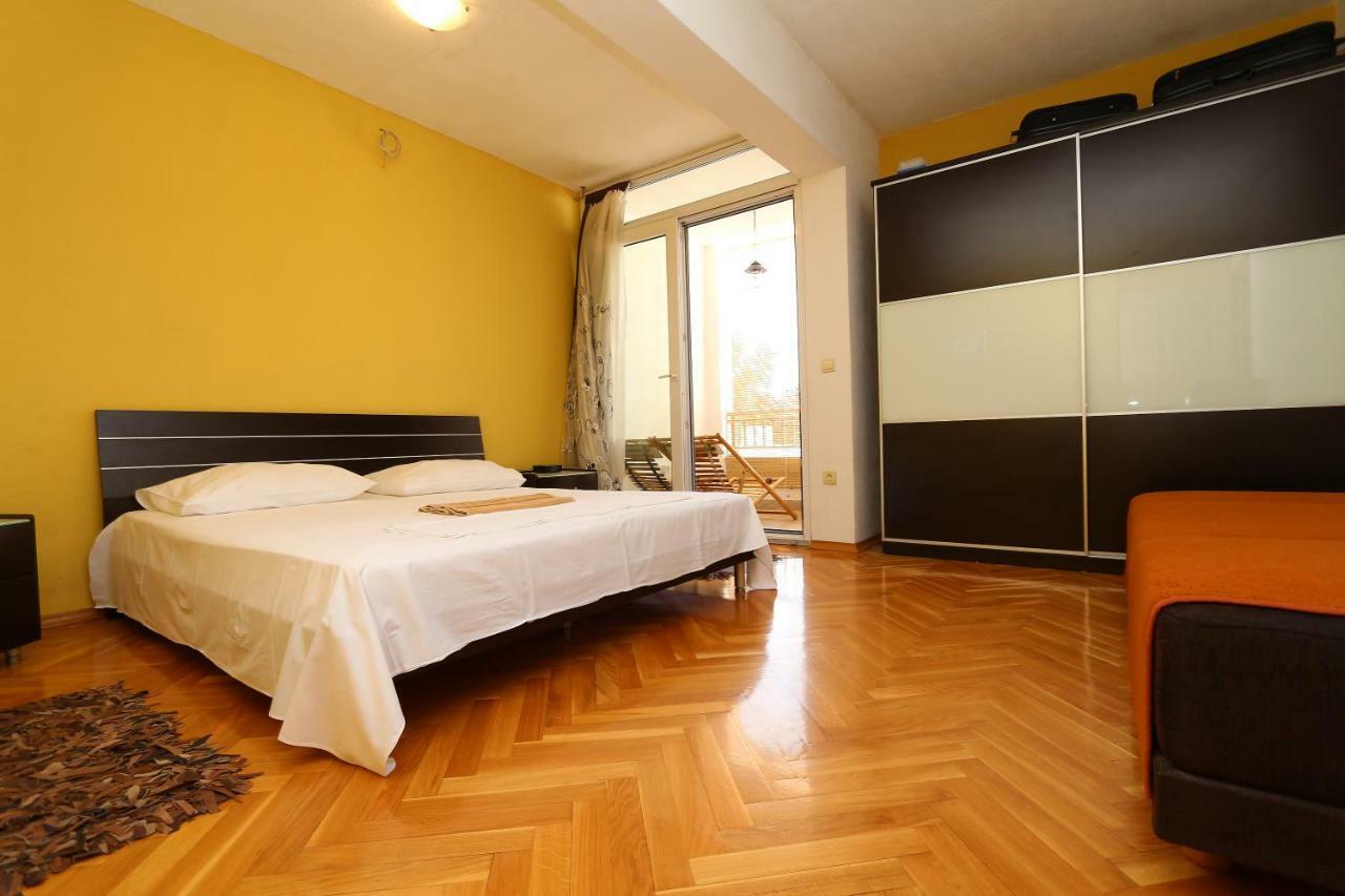 House Lipo Hotel Makarska Exterior photo