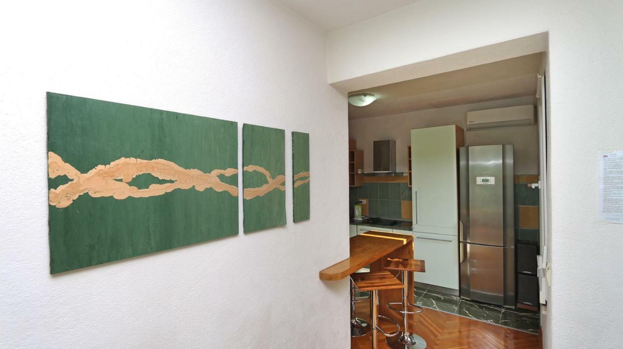 House Lipo Hotel Makarska Exterior photo